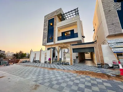 فيلا مودرن فاخرة 6 غرف نوم بطابقين وروف، بتشطيبات سوبر ديلوكس، شاملة رسوم التسجيل والمياه والكهرباء والمكيفات، موقع مميز، بيع مباشر من المالك مع خصم خ