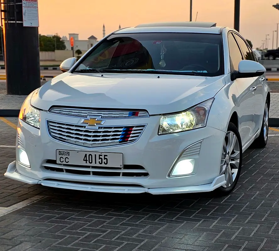 Chevrolet Cruze 2016 — photo 1 of 5