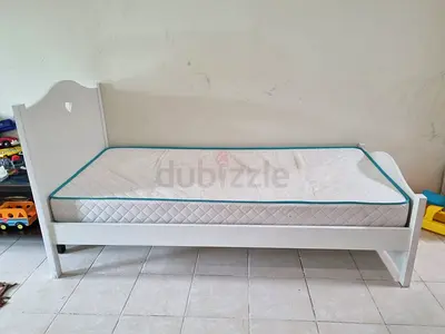 Move out sale - White Wooden Single Toddler Bed with Mattress - Great Condition