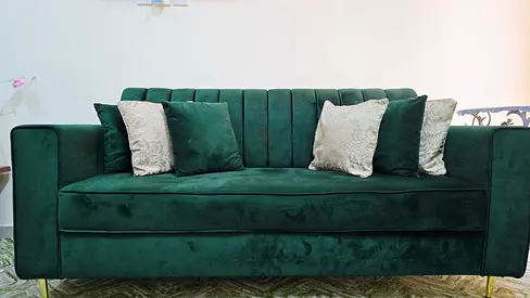 Dark Green Velvet 3-Seater Sofa in Good Condition