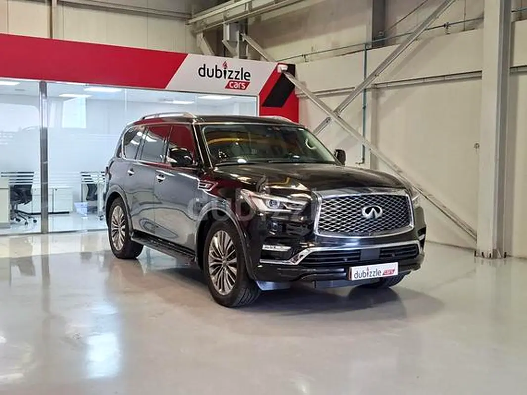 Infiniti QX80 2019 — photo 1 of 12