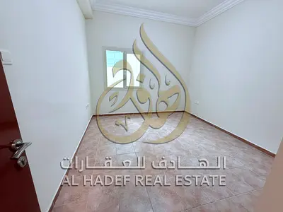 شقة غرفة وصالة للإيجار السنوي في المجاز 3 بالقرب من حديقة الصفية وجميع الخدمات مع صيانة مجانية وموقع عائلي مميز