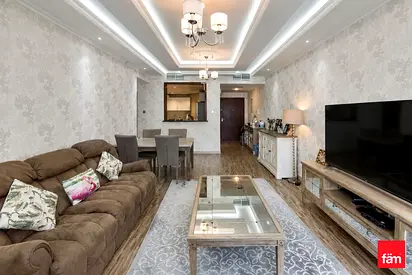 Unfurnished | High Floor | Lake View