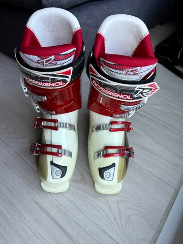 Rossignol ski boots. 310 mm -26.5 size.( EUR 41.5 ; US 9.5 ; UK 7.5)
