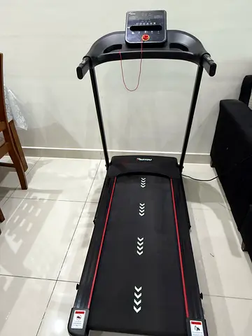 Foldable Treadmill - Compact Running Machine in very Good Condition- Rarely used