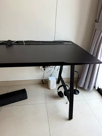 IKEA BEKANT / Black Office Desk - Good Condition