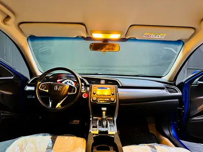 صورة 10 لـ 2018 Honda CIVIC