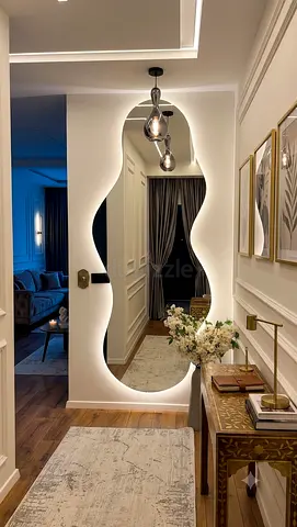 Decorative full-length LED-backlit wavy mirror — excellent condition