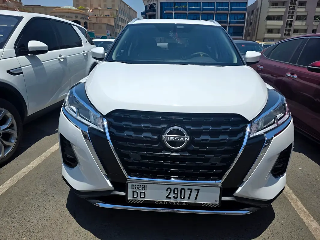 Nissan Kicks 2023 — photo 1 of 9