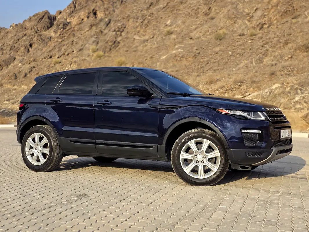Land Rover Range Rover Evoque 2016 — photo 1 of 12