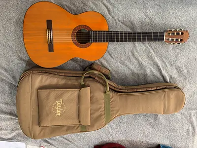Yamaha C40 Nylon String Guitar