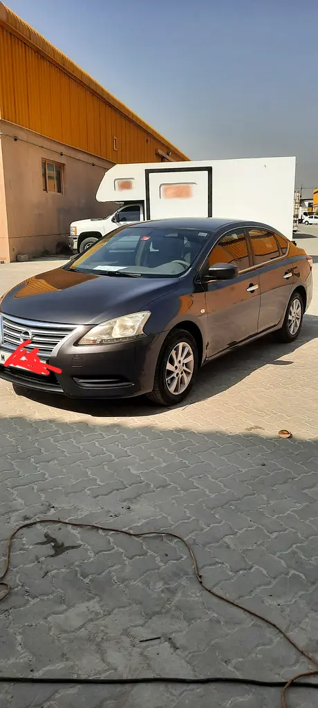 Nissan Sentra 2015 — photo 1 of 7