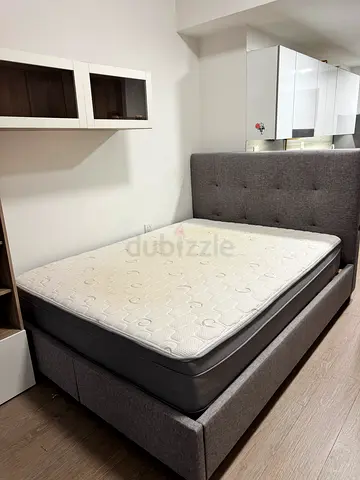 Modern Upholstered Bed Frame with Integrated Headboard Speakers