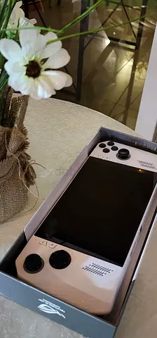ASUS ROG ALLY Z1 - like new