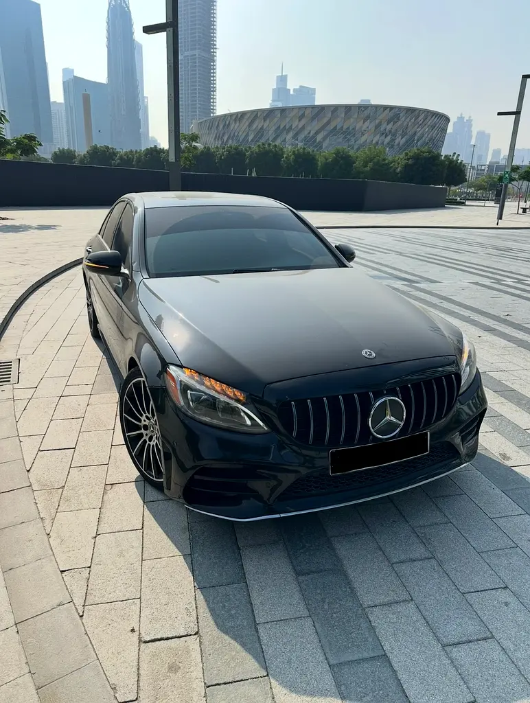 Mercedes-Benz C-Class 2018 — photo 1 of 15