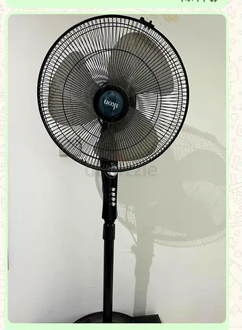 Ison standing pedestal fan - good working condition