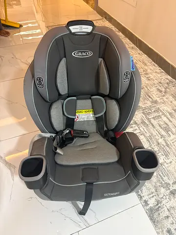 Graco Extend2Fit Convertible Car Seat - Good Condition