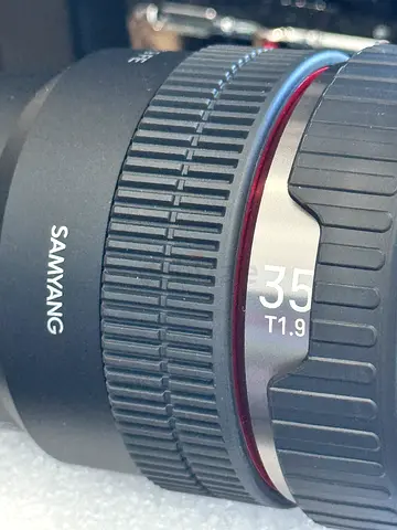 Samyang 35mm T1.9 Cine Lens (Good Condition)