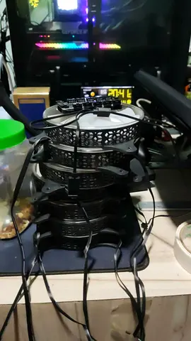 7x ANT Esports 120mm ARGB Fans with controller