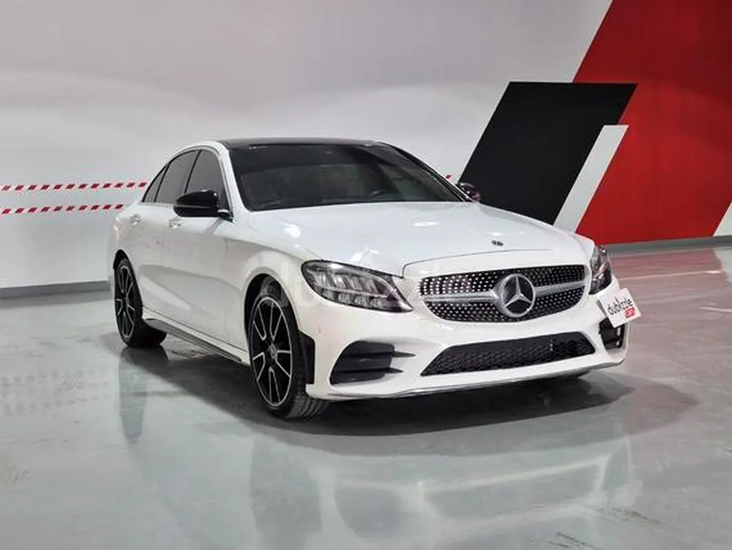 Mercedes-Benz C-Class 2021 — photo 1 of 20