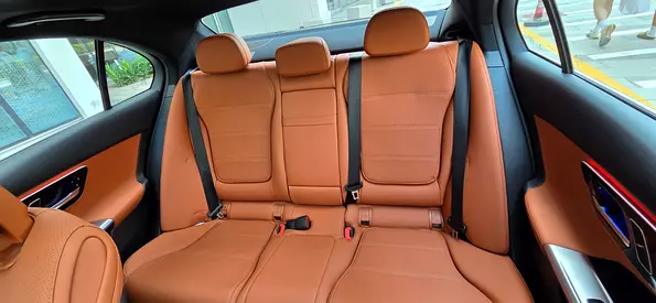 صورة مصغرة 13 لـ 2025 Mercedes-BENZ C-CLASS