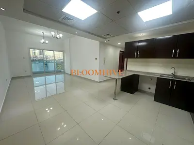 Lowest Price 2BR Next to Park Very Well Maintained Low Rise