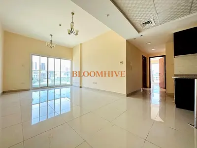 Lowest Price 2BR Next to Park Very Well Maintained Low Rise