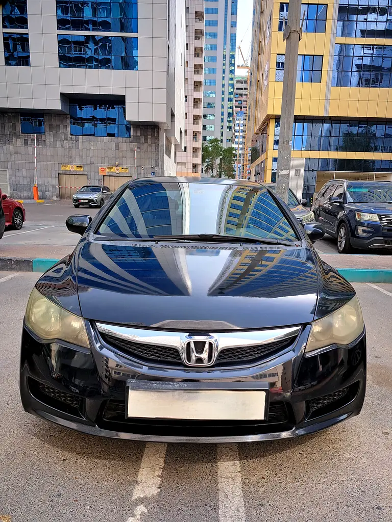 Honda Civic 2009 — photo 1 of 6
