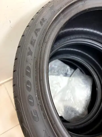 Good Year Eagle Sport 235/40R18 Tyres – Like New Condition, 4 PCS