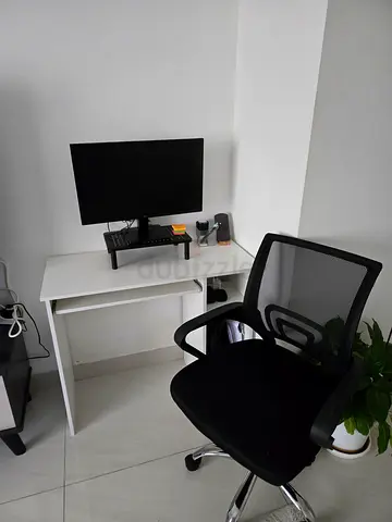White Desk with Black Office Chair