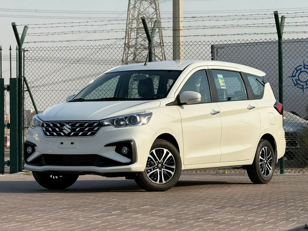 Suzuki Ertiga 2026 — photo 1 of 16