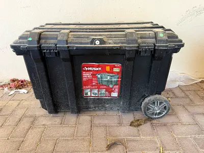 HUSKY 50-Gallon Heavy Duty Mobile Job Box / Tool Chest – AED 350
