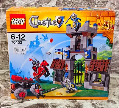 LEGO® Castle The Gatehouse Raid 70402 (248 pcs)(Retired Set)