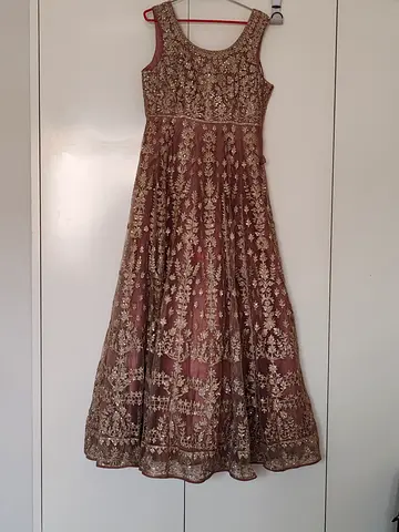 Embroidery evening gown