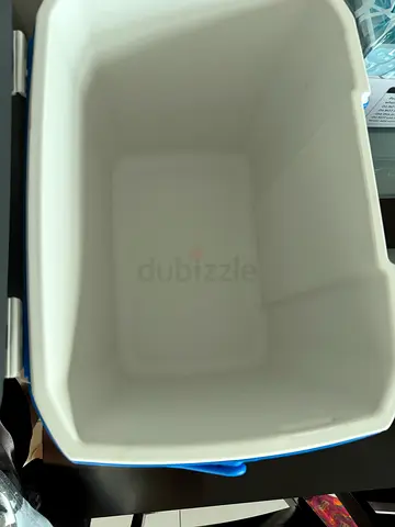 Portable Ice Cooler Box - Brand New