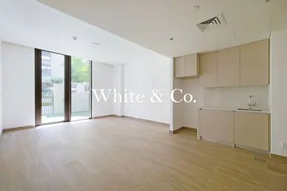 Vacant | Large Terrace | Modern Finish