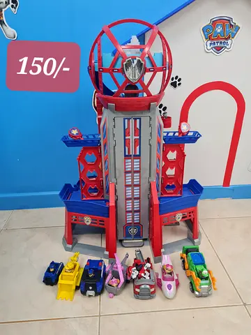 Paw patrol tower with pups