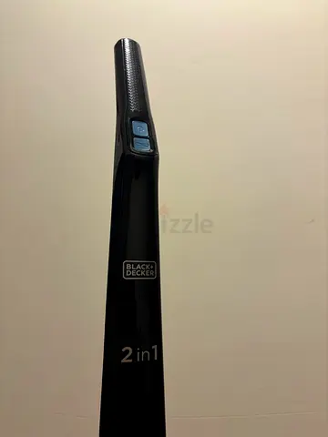 Black + Decker 2-in-1  vacuum cleaner — Good Condition
