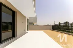 Best Location | 4 Beds | Genuine Listing