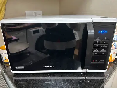 Samsung Microwave 23Ltrs