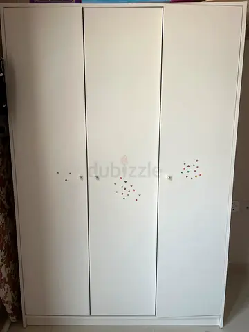 White 3-Drawer Dresser / Chest of Drawers - Good Condition