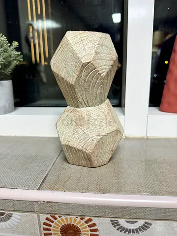 OC Elaye Resin Vase (small) - decorative vase with textured finish