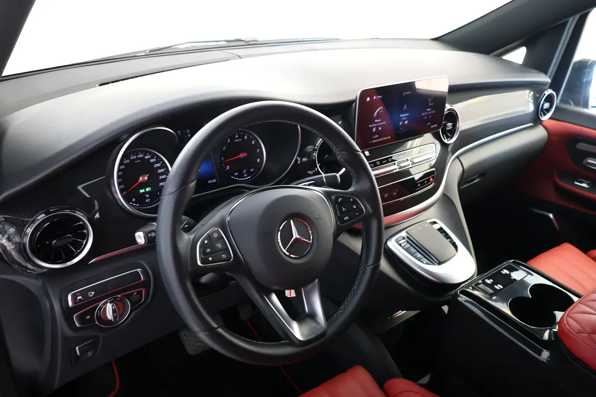 Mercedes-Benz V-Class 2024