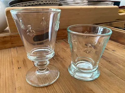 Set of 22 Decorative Clear Glasses with Embossed Bee Motif