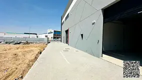 Warehouse with Mezzanine Near China Mall