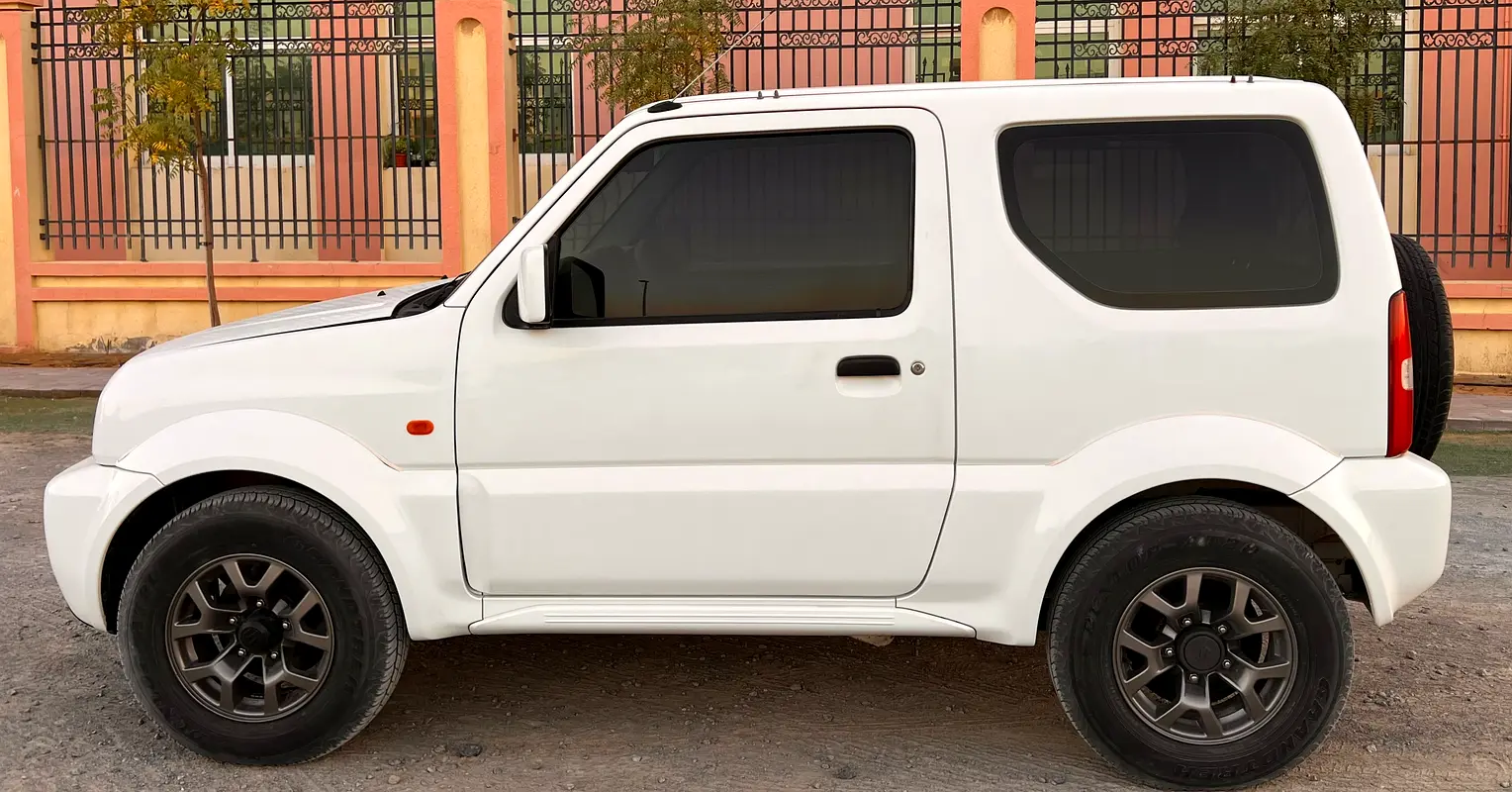 Suzuki Jimny 2007 — photo 1 of 9