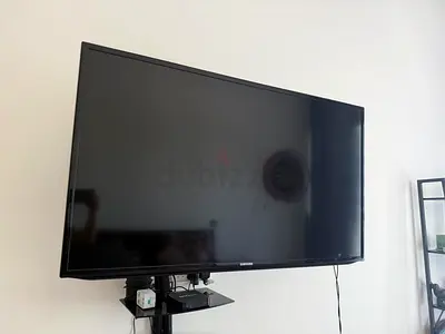 Samsung 40-43 inch Flat Panel TV - Good Working Condition