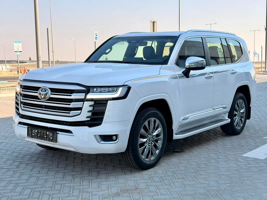 Toyota Land Cruiser 2026 — photo 1 of 14