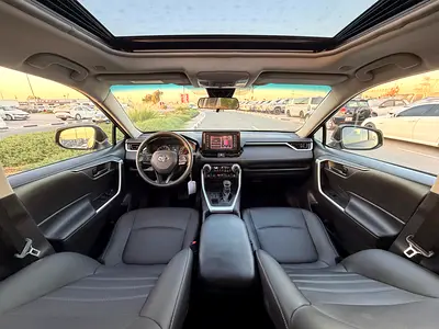 2021 Toyota RAV 4 — миниатюра 13