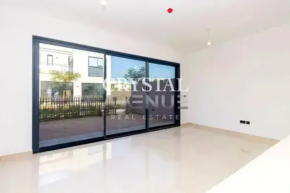 Exclusive | Pool View Unit | Spacious 2 Bedrooms + Maid's Room| Prime Island Living